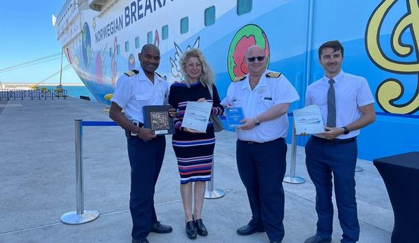 The Norwegian Breakaway cruise ship makes its first call at the Port of Valencia